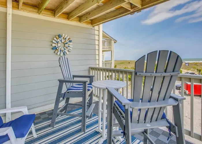 Carolina Beach Condo With Community Pool